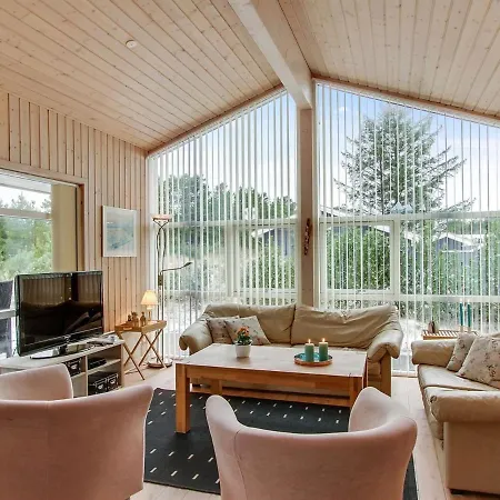Edger - 2-3km From The Sea In Nw Jutland By Interhome *